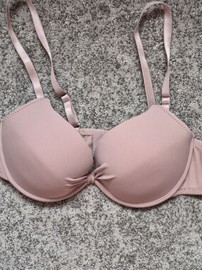 💙NEW! Women's Nude Tone T-Shirt Bra with Pushup